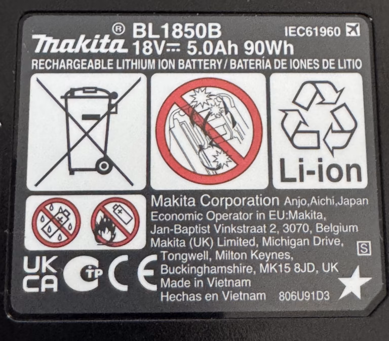 Ersatzakku Makita BL1850B mit 18 V, 5,0 Ah und 90 Wh auf dem Typenschild