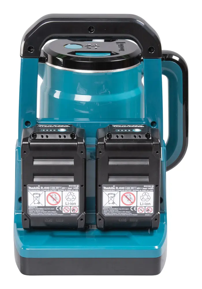 Makita Wasserkocher KT001G - Rückseite mit zwei Akkuschächten für zwei XGT 40V Akkus