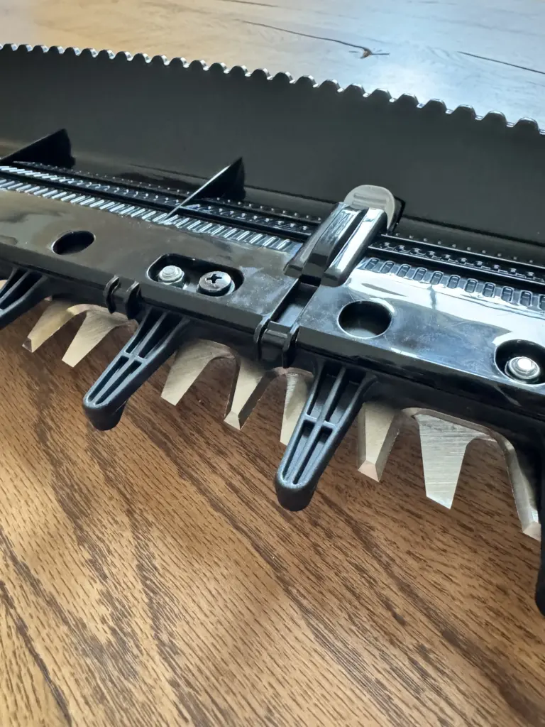 Messer und Zahngeometrie der Makita UH006G im Detail