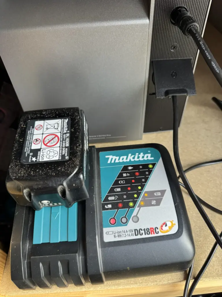 Anker Solarbank 3 mit Makita DC18RC und BL1830B im Stromausfall-Praxistest