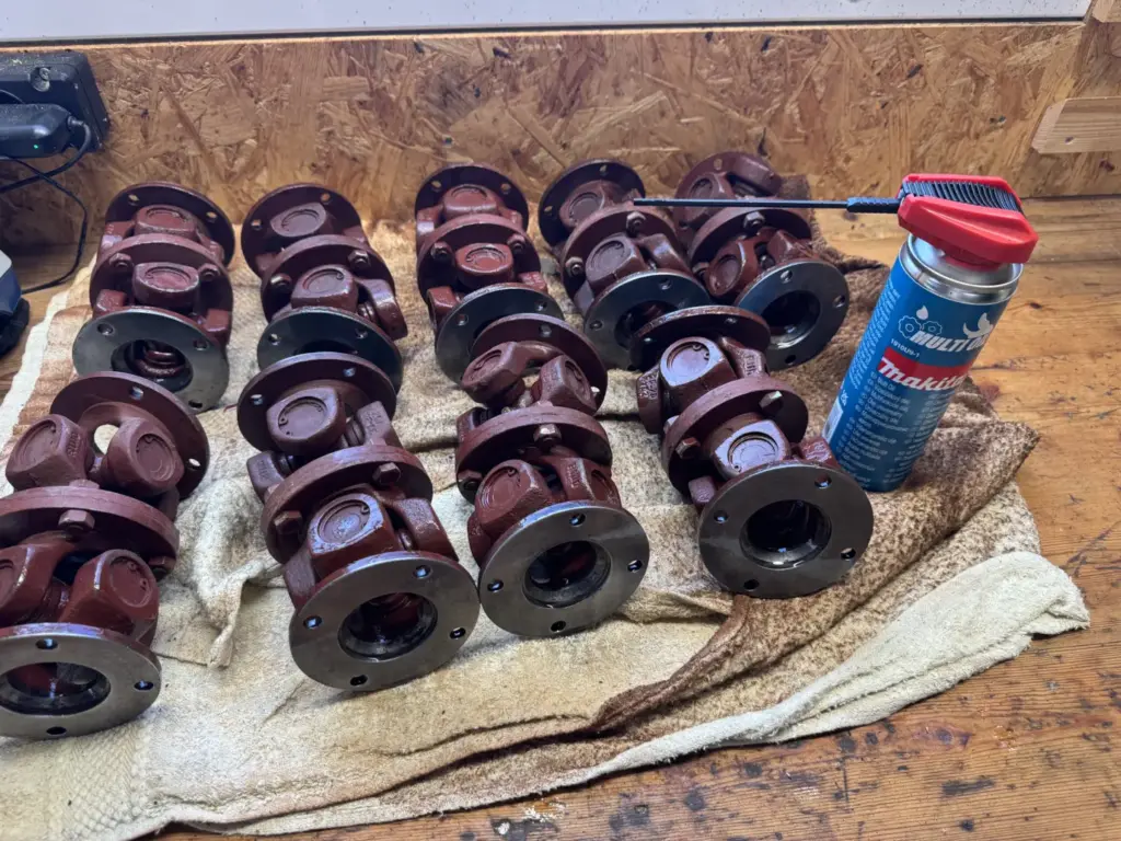 20 Wellen nach dem Entrosten der Flanschflächen