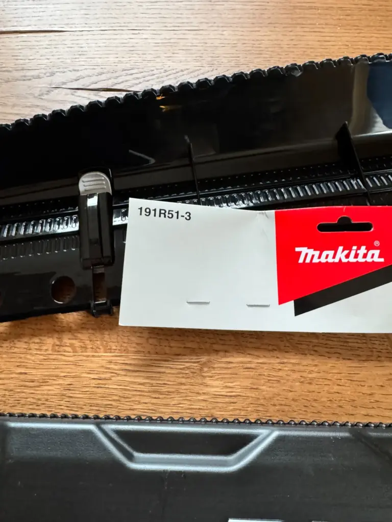 Makita Schnittgutsammler 191R51-3 mit Originaletikett an meinem Messerbalken